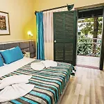 Bleu Nuit + Hotel Bodrum