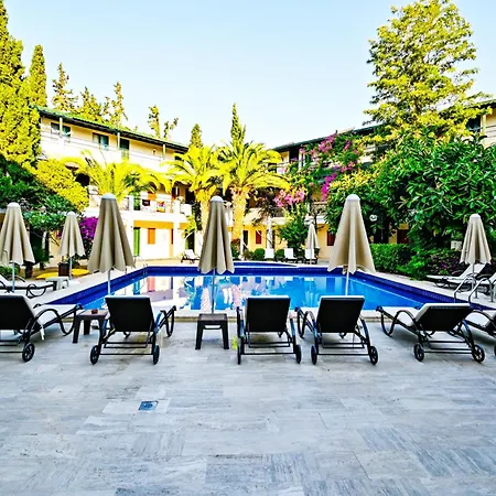 호텔 Bleu Nuit + *