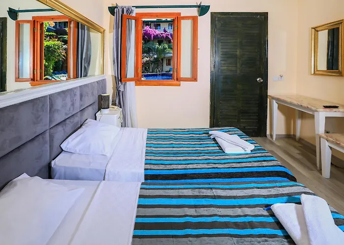 Hotel Bleu Nuit +