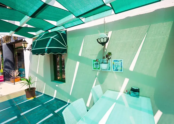 Bleu Nuit + Αλικαρνασσός