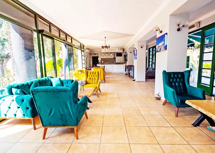 Bleu Nuit + Ξενοδοχείο